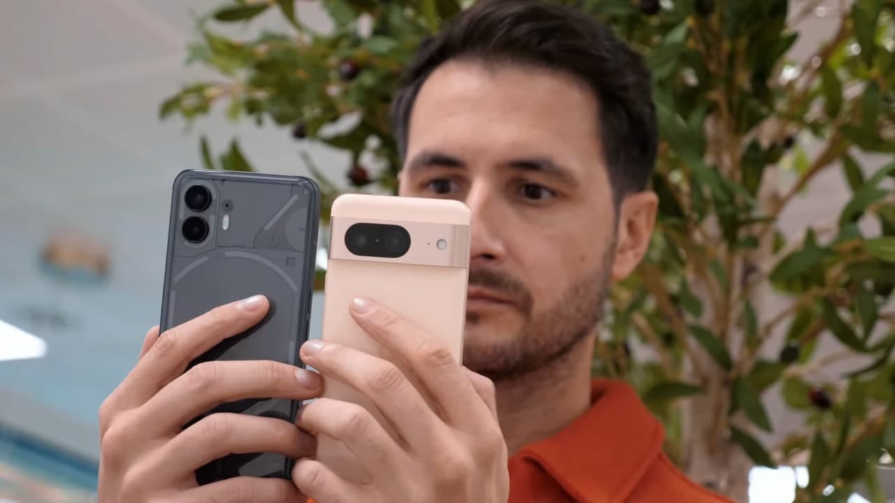 Google Pixel 8 vs Nothing Phone (2)