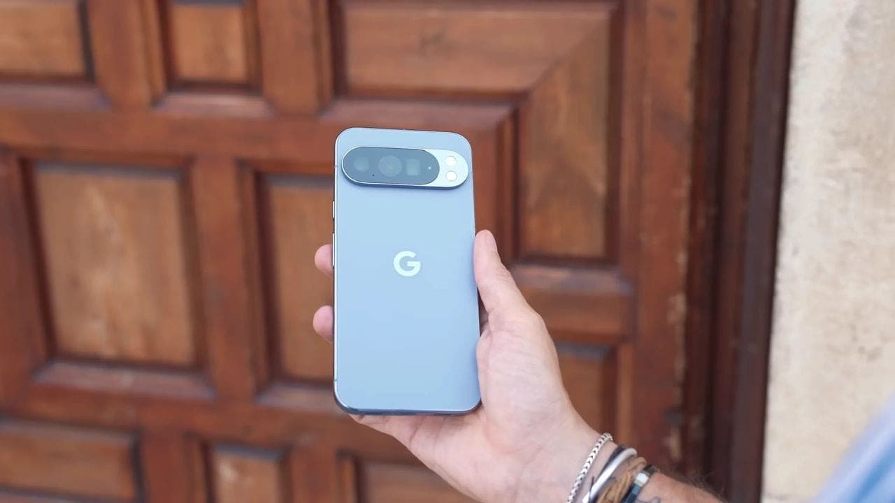 El teléfono gama alta de Google salió en agosto de 2025 por 1099€ y ya lo puedes comprar por 674€ 