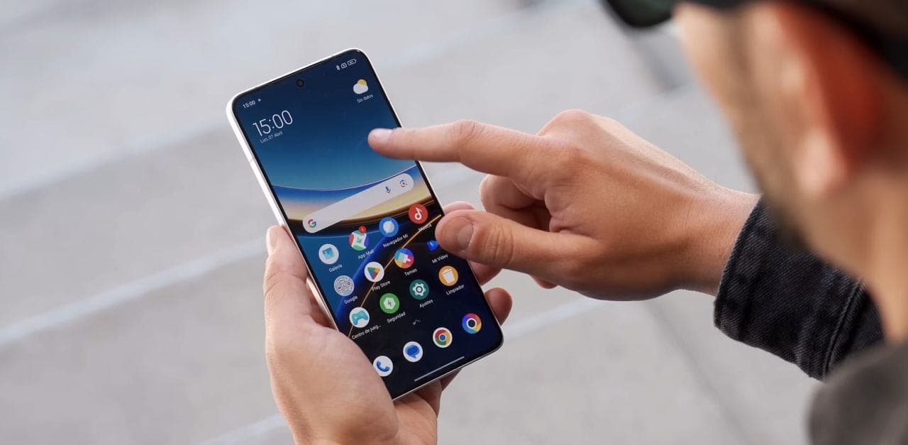 POCO F7 Pro con casi 300 € de descuento y envío desde España en Black Friday