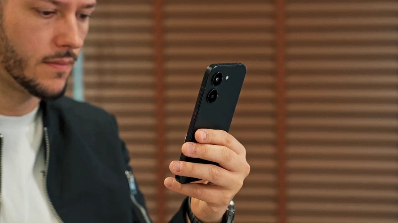 El POCO X8 Pro cae de precio a 244€ desde los 399€