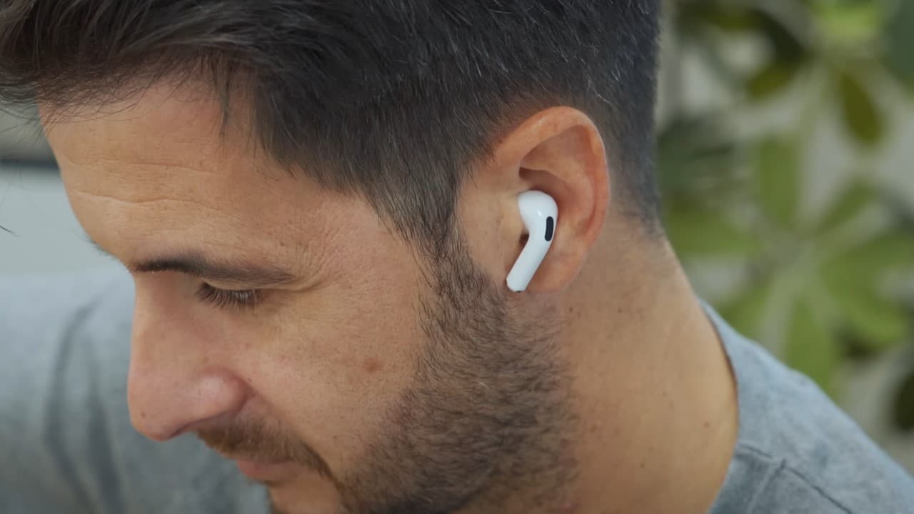 Apple AirPods 4 por 87€ en oferta con envío desde España
