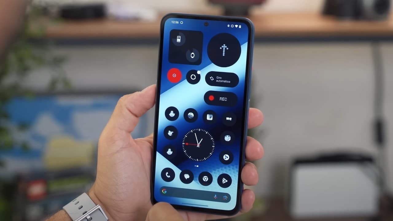 Pantalla AMOLED, 2000 nits, 5000 mAh y mucha personalidad por solo 184 euros