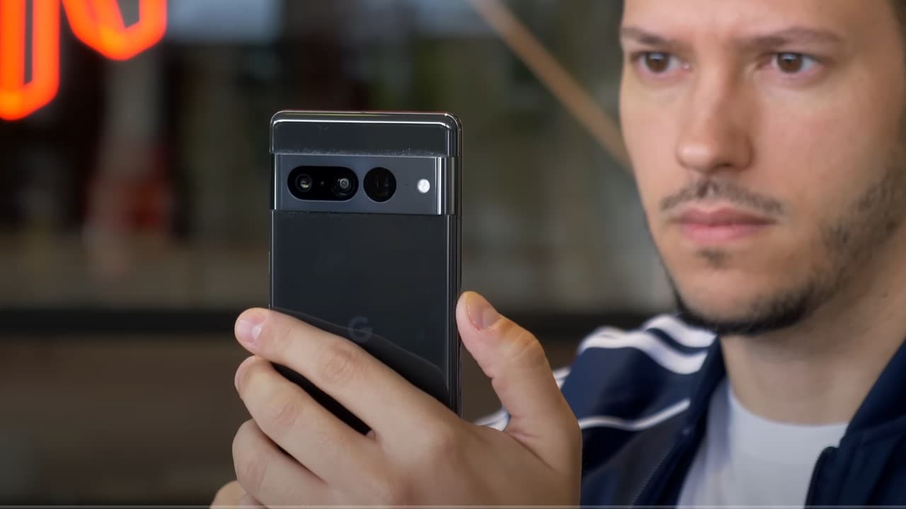 Liquidación del mejor telefono de Google de la anterior generación que costaba 899€ y ahorá está por solo 400€