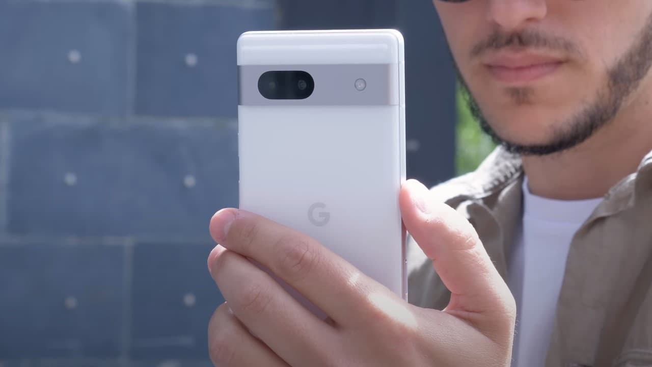 Google Pixel 7a por 278€: hazte con el móvil con mejor cámara por menos de 300€