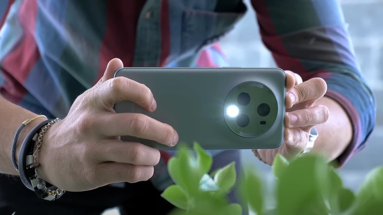 HONOR Magic5 Pro, un tope de gama a mitad de precio en la web de HONOR