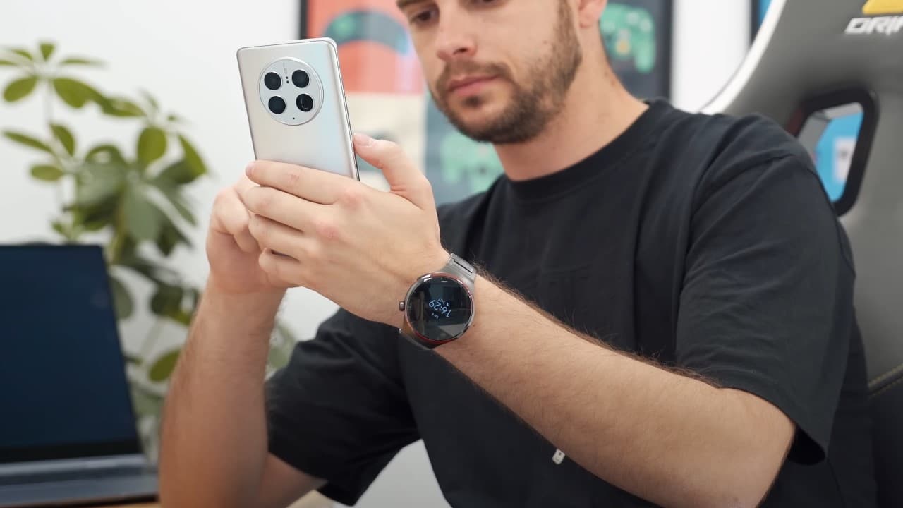 El nuevo reloj de Huawei es de titanio y llega con 100€ de descuento y auriculares de regalo