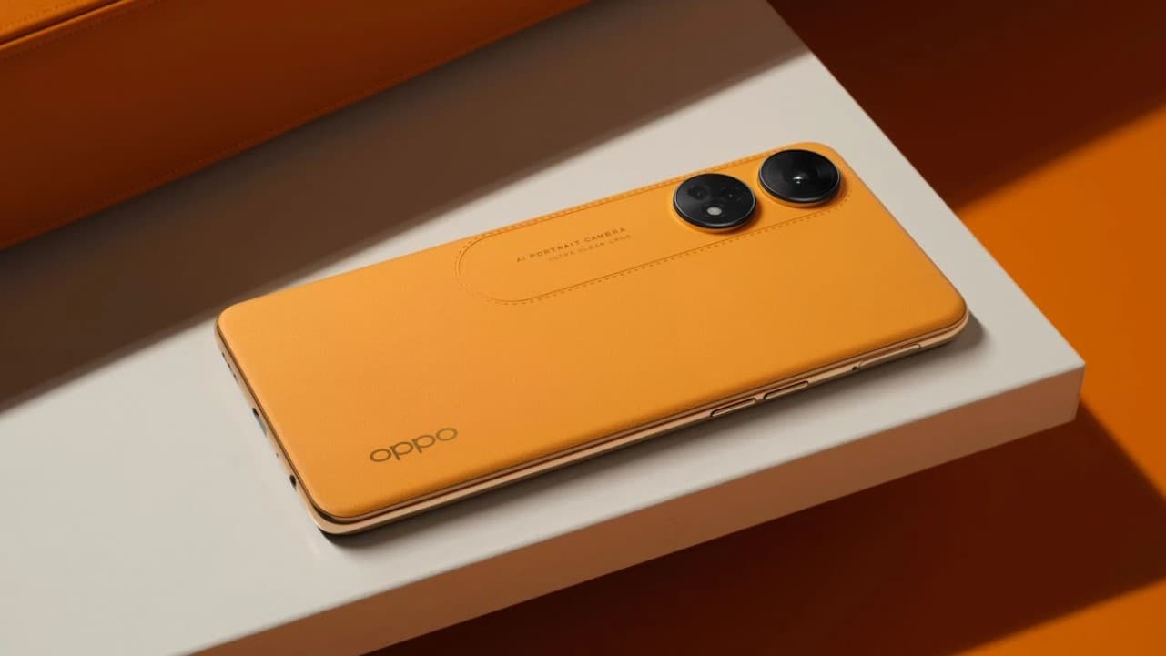 OPPO Reno 8T en color naranja