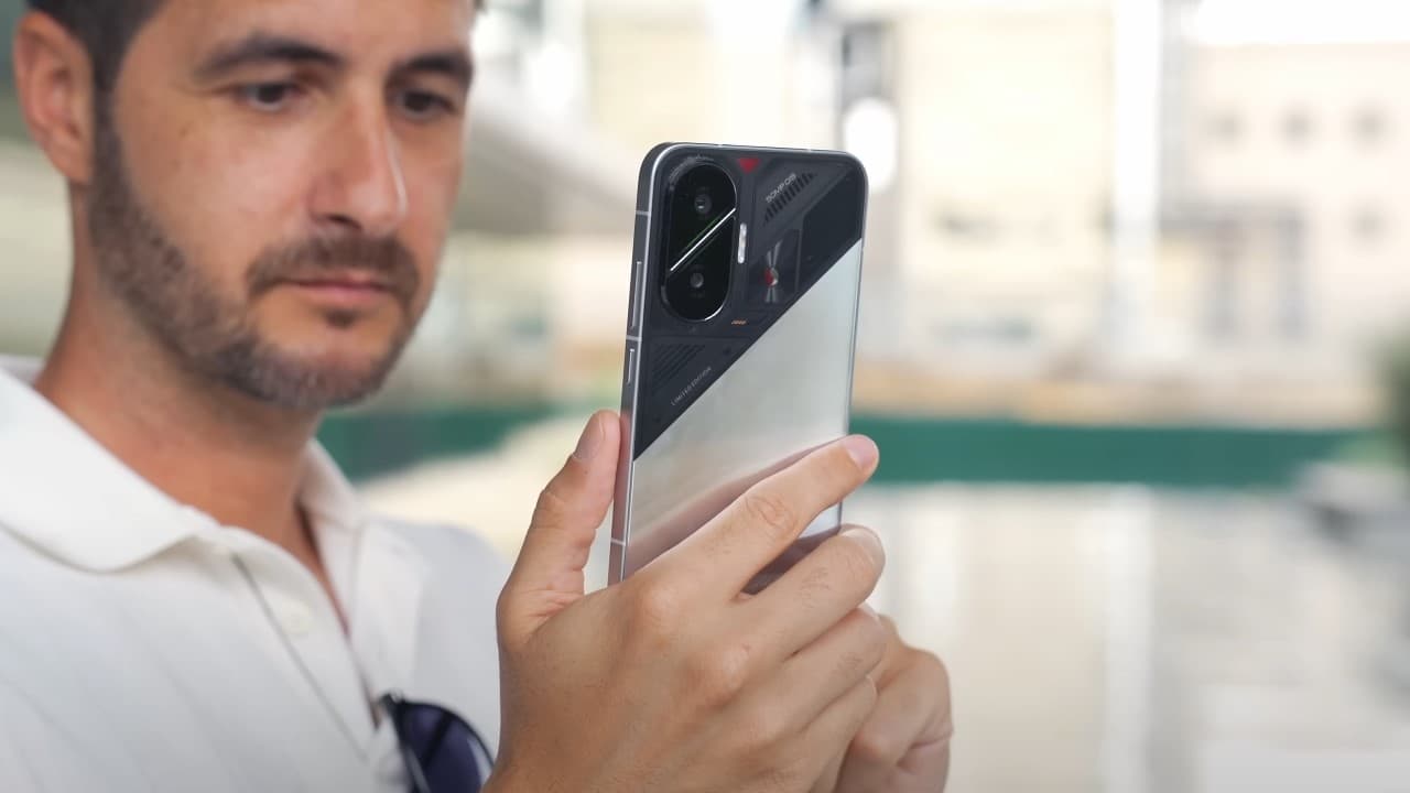 El mejor teléfono gama media que puedes comprar está a precio mínimo