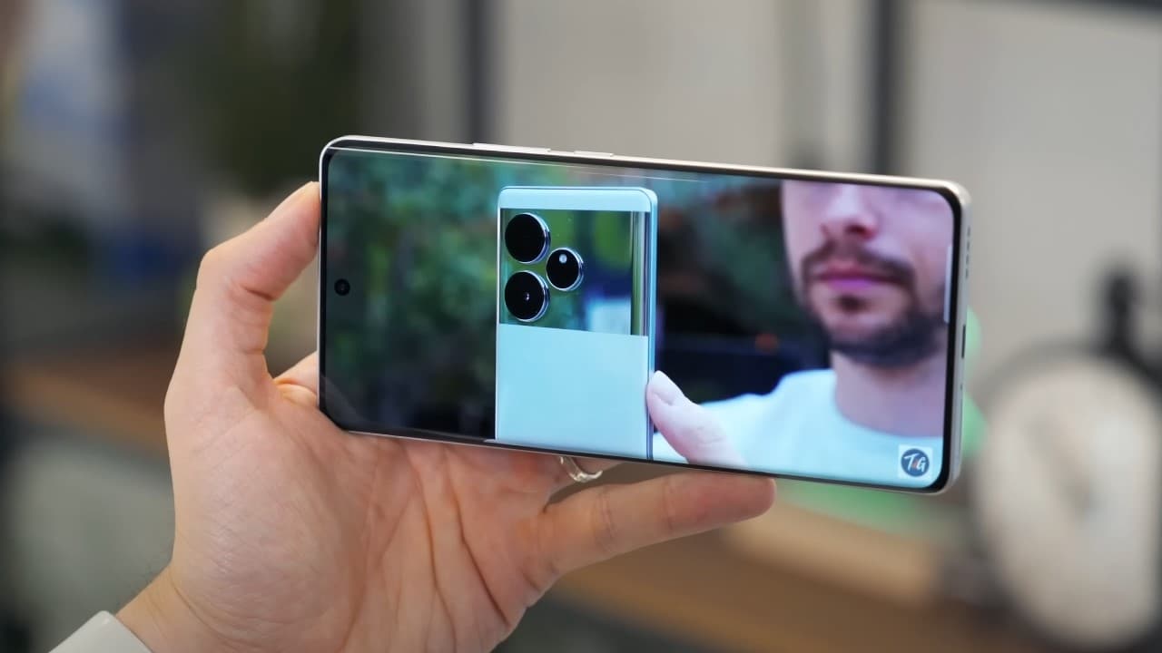 Si quieres un móvil que destaque en rendimiento, pantalla y cámara, elige este por menos de 300 euros