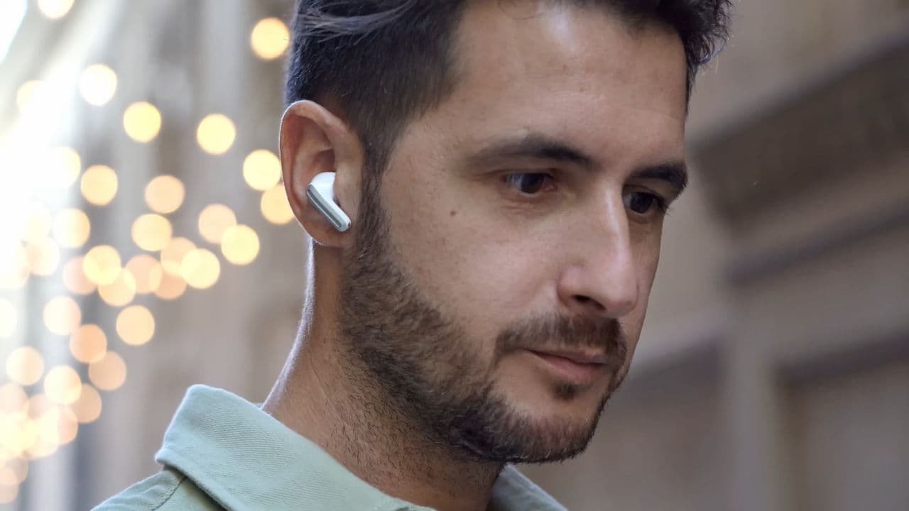 Amazon rebaja un 60% estos auriculares inalámbricos de Xiaomi con cancelación de ruido y saldrían por solo 39€