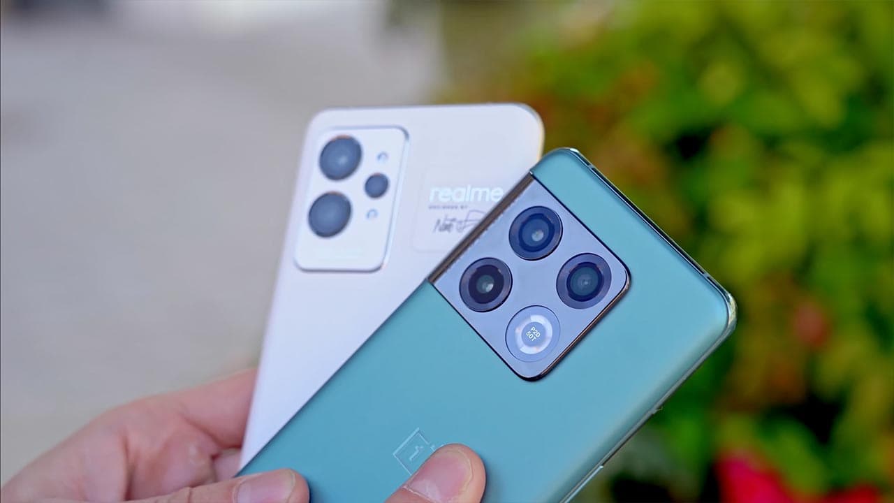 OnePlus 10 Pro vs realme GT 2 Pro