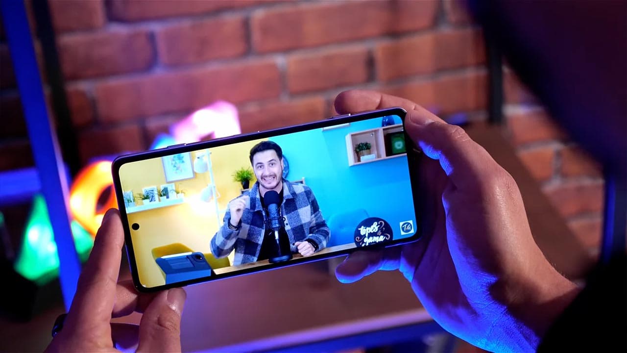 POCO F4 GT