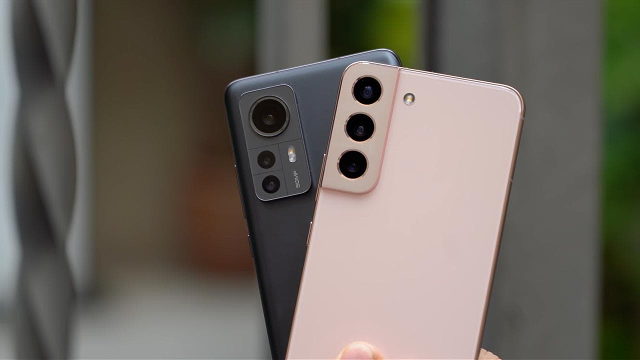 Xiaomi 12 vs Samsung Galaxy S22