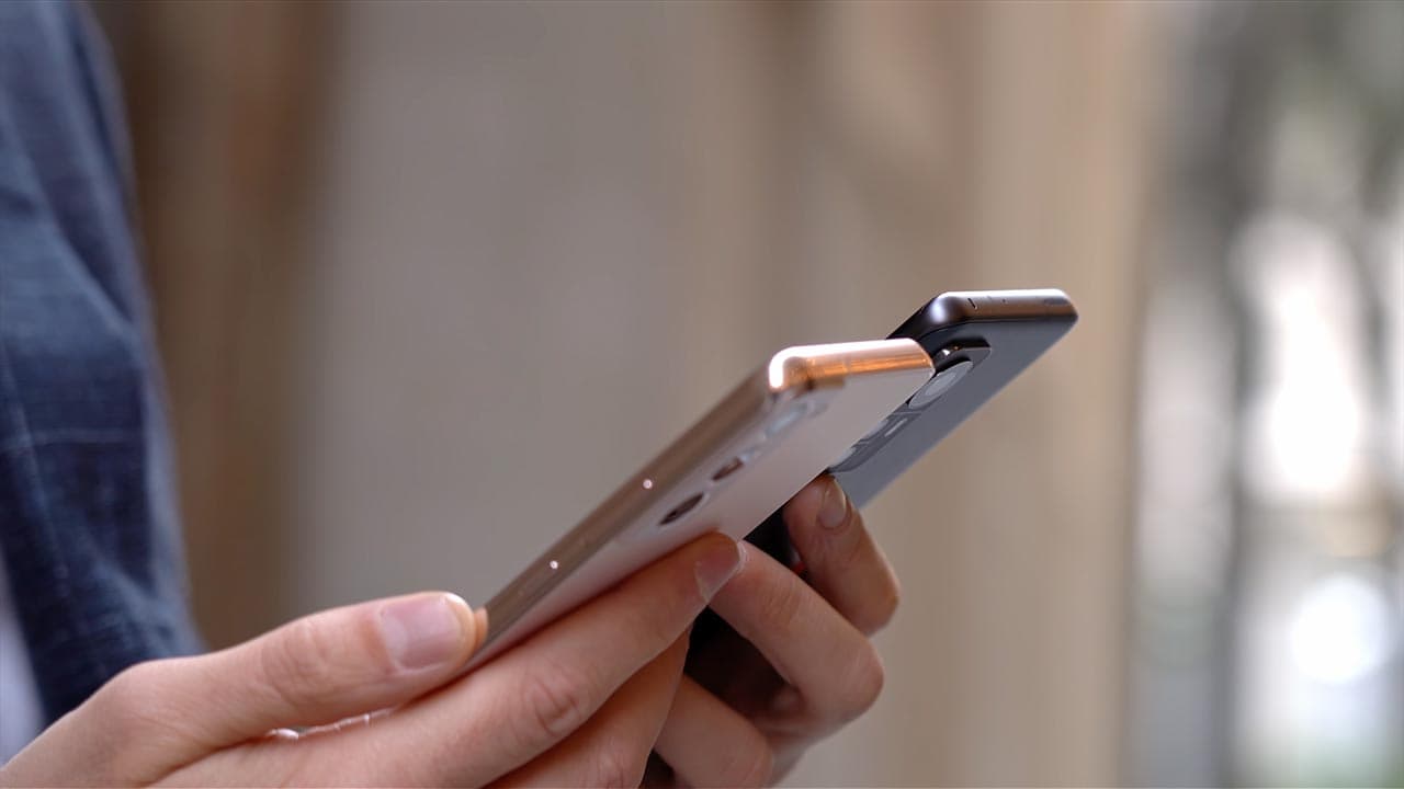 Xiaomi 12 vs Samsung Galaxy S22