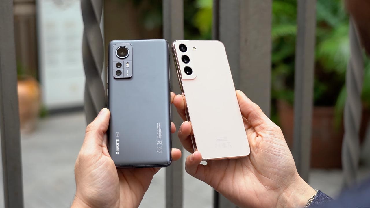 Xiaomi 12 vs Samsung Galaxy S22