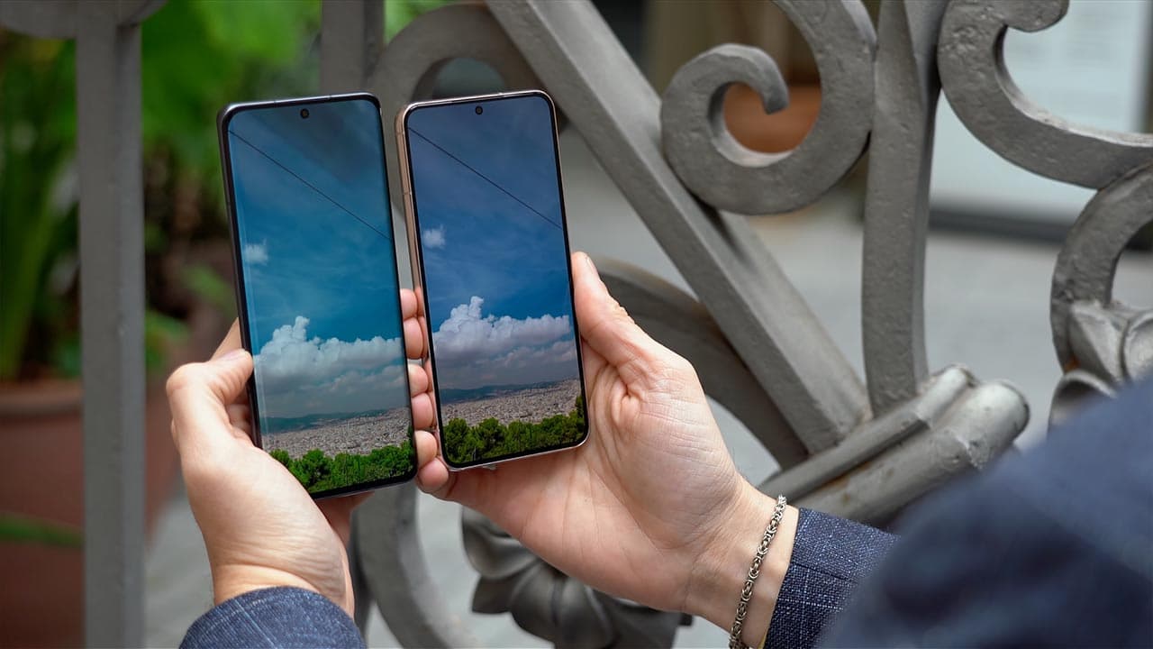 Xiaomi 12 vs Samsung Galaxy S22