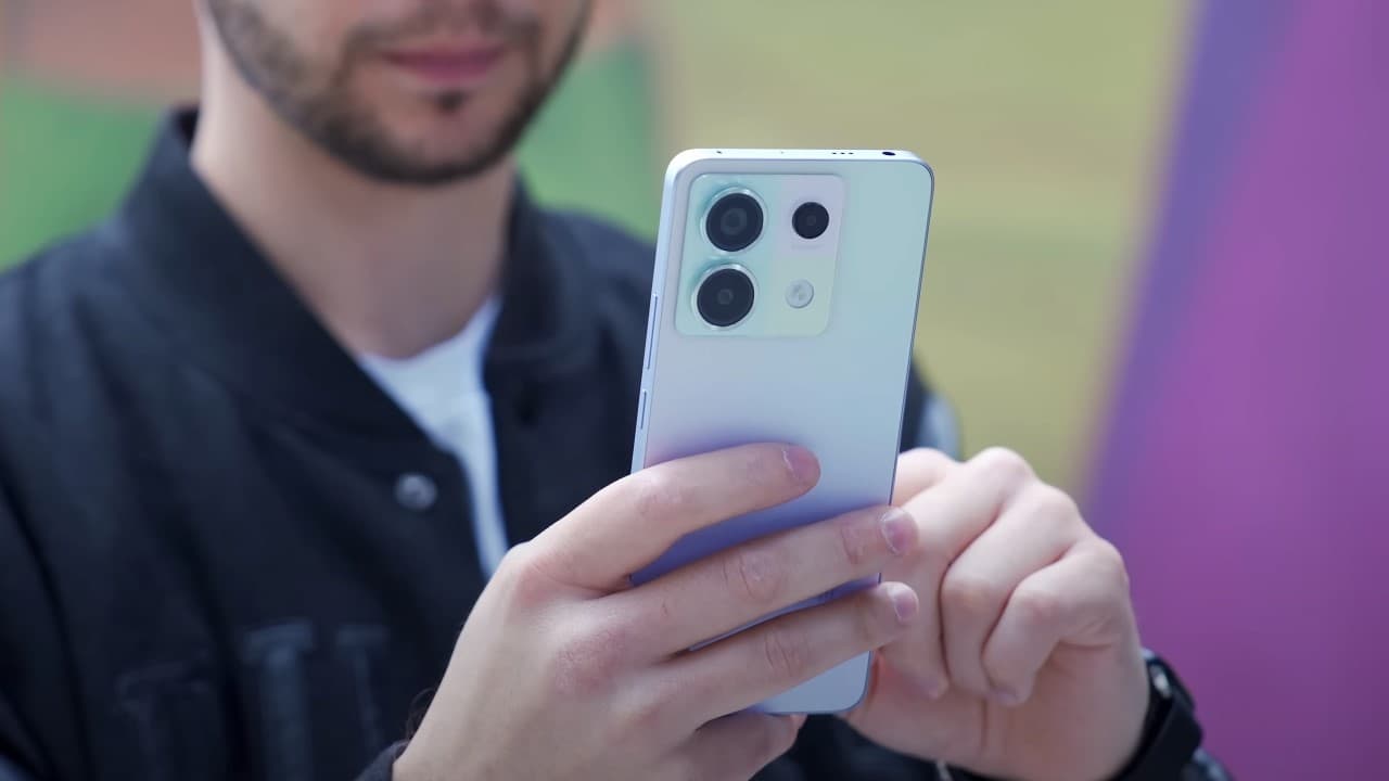 Xiaomi rebaja 140€ su teléfono móvil gama media más vendido de 2024 gracias a este cupón