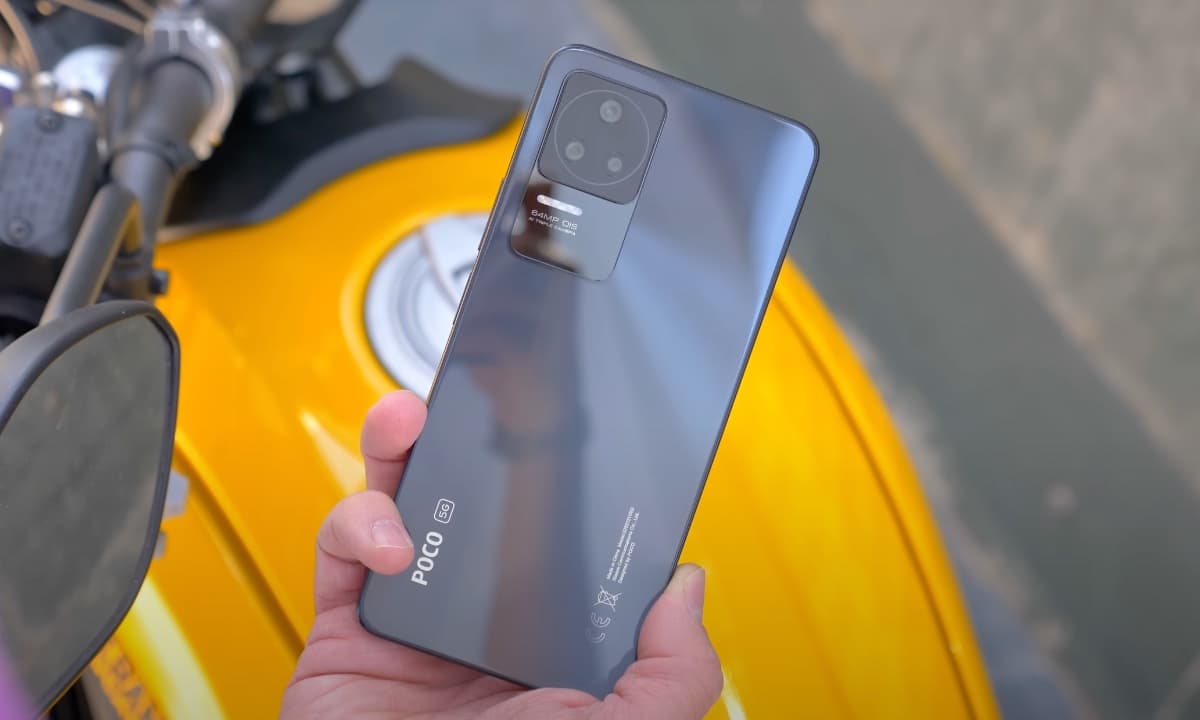 POCO F4