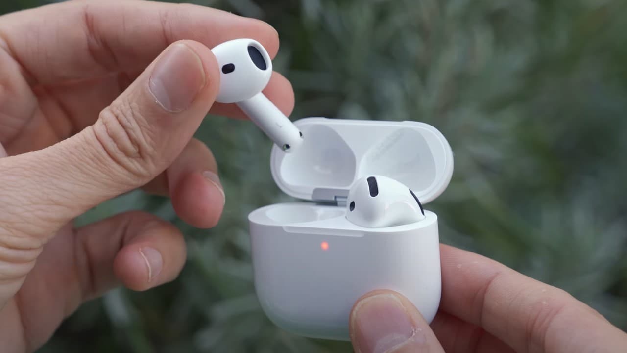 Apple AirPods 4