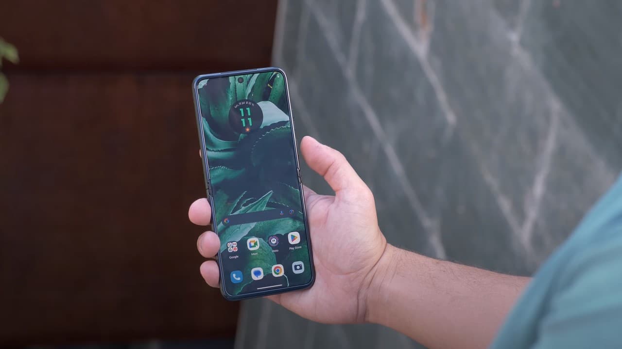 Análisis diseño Motorola Razr 40