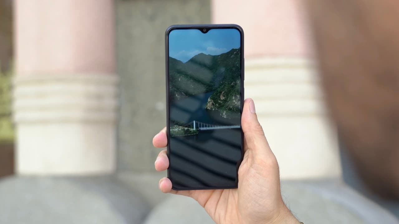 POCO M5 Pantalla