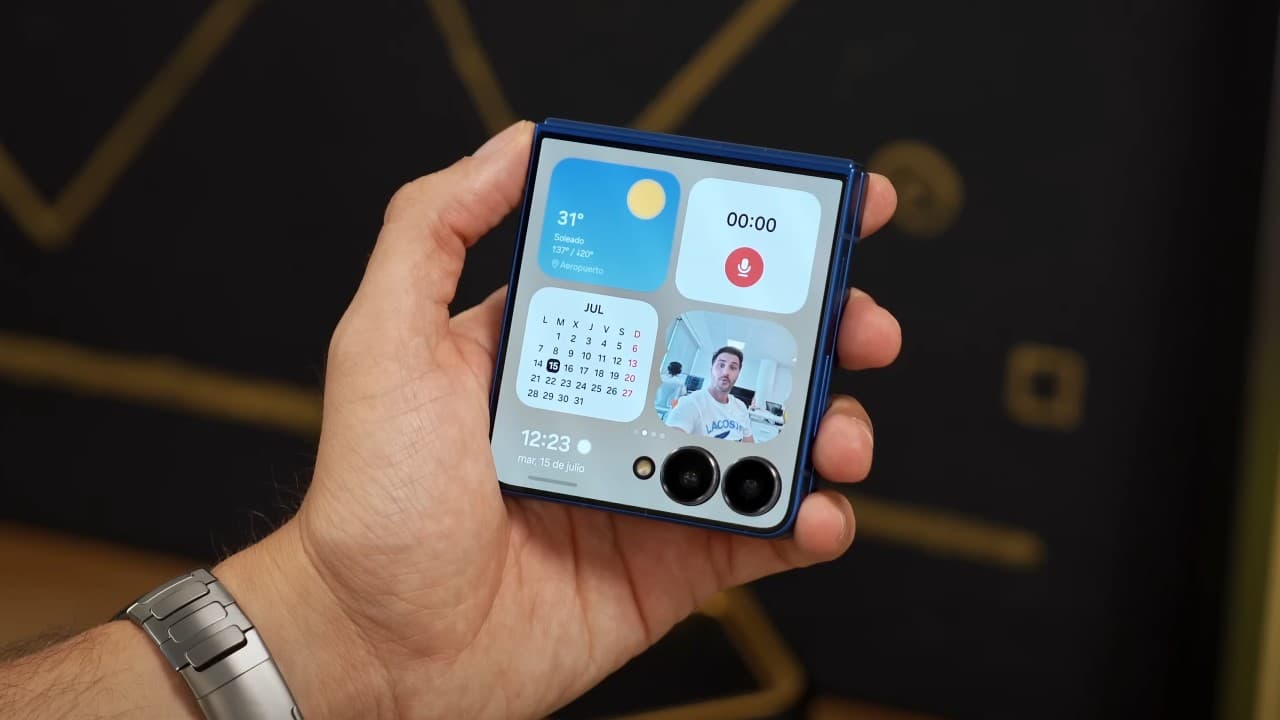 Samsung Galaxy Z Flip7