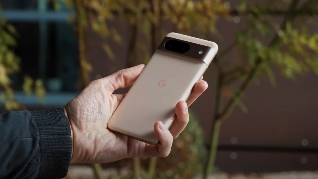 Trasera del Google Pixel 8