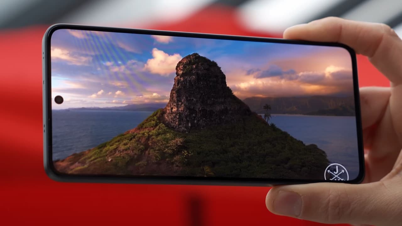 El mejor teléfono gama media de 2025 está con un 40% de descuento con envío desde España