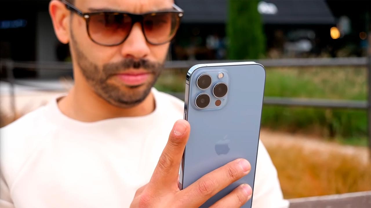 Xiaomi 12 Pro vs iPhone 13 Pro Max