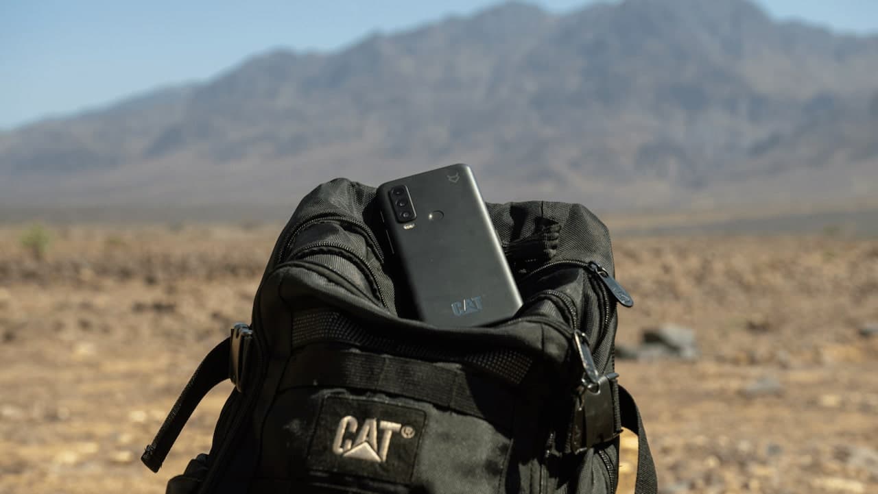 CAT S75