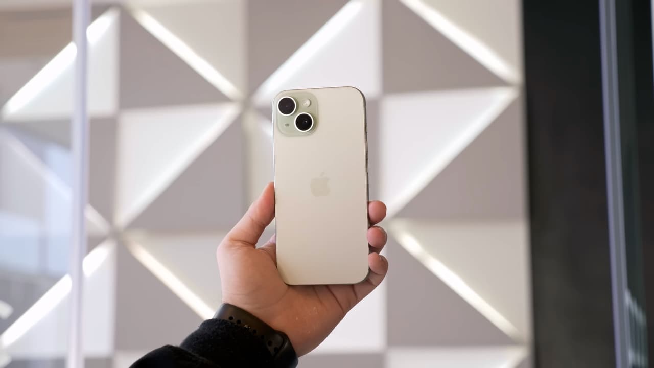 iPhone 15