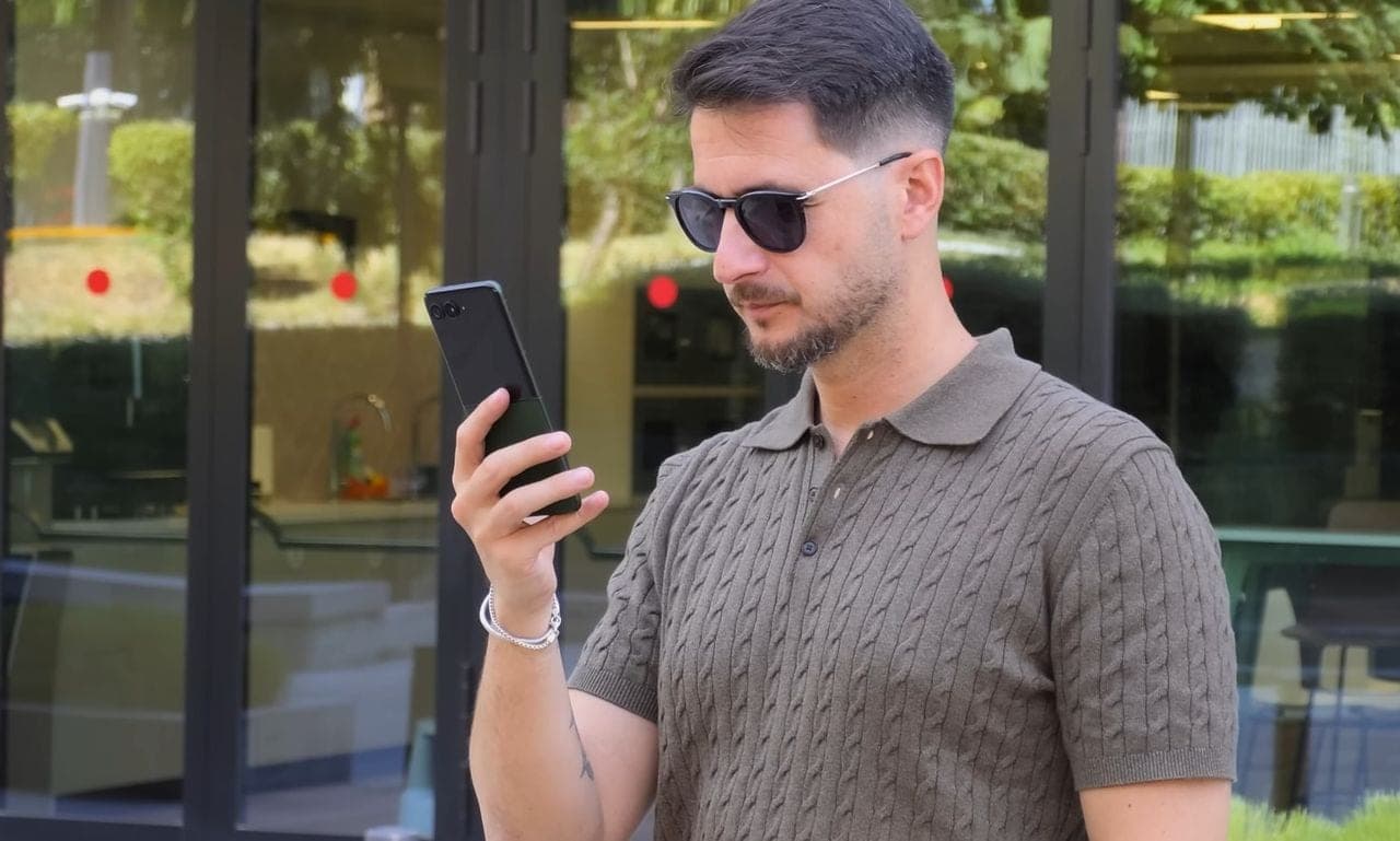 Motorola razr 70 Plus diseño