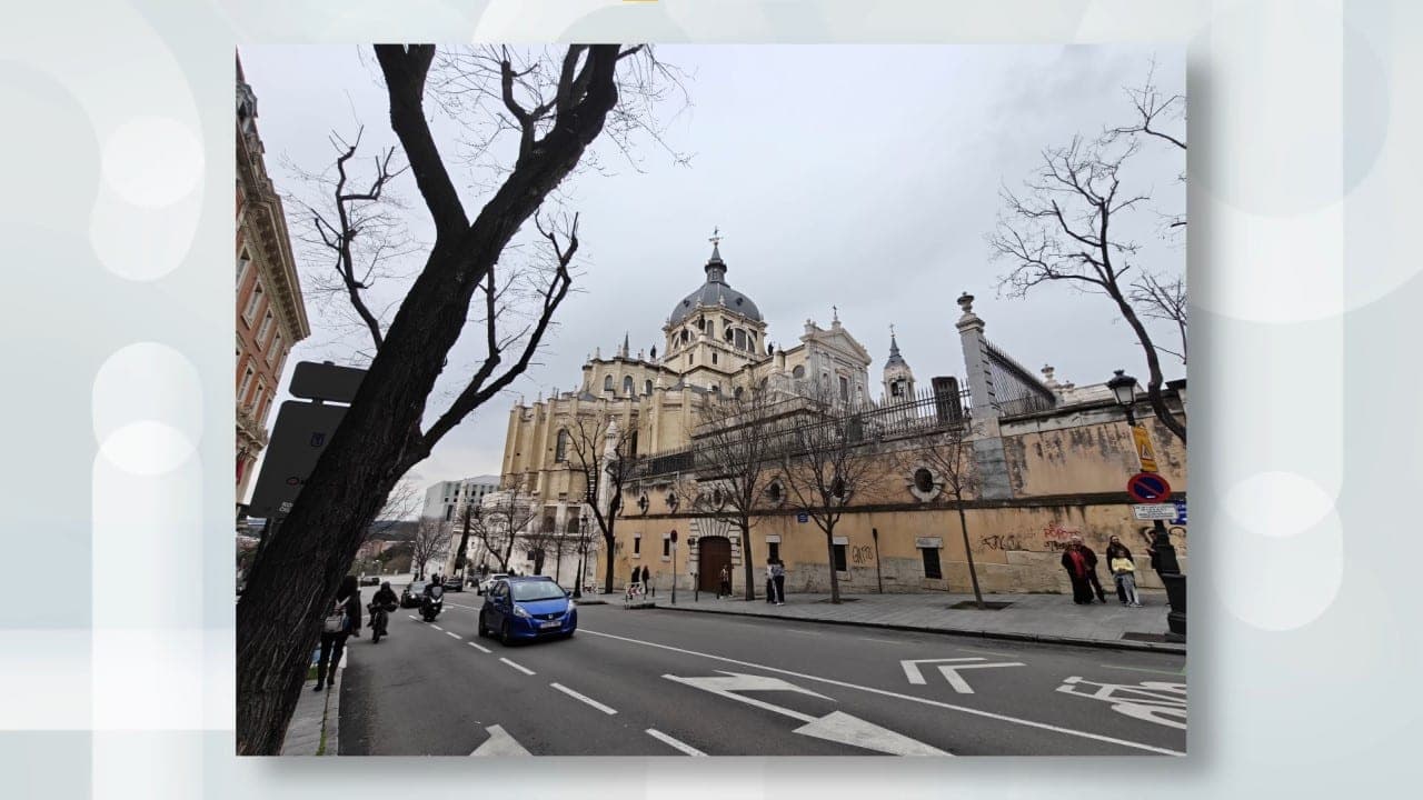 OPPO Find N6 gran angular