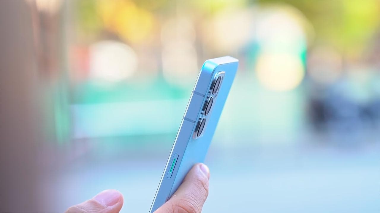 OPPO Reno6