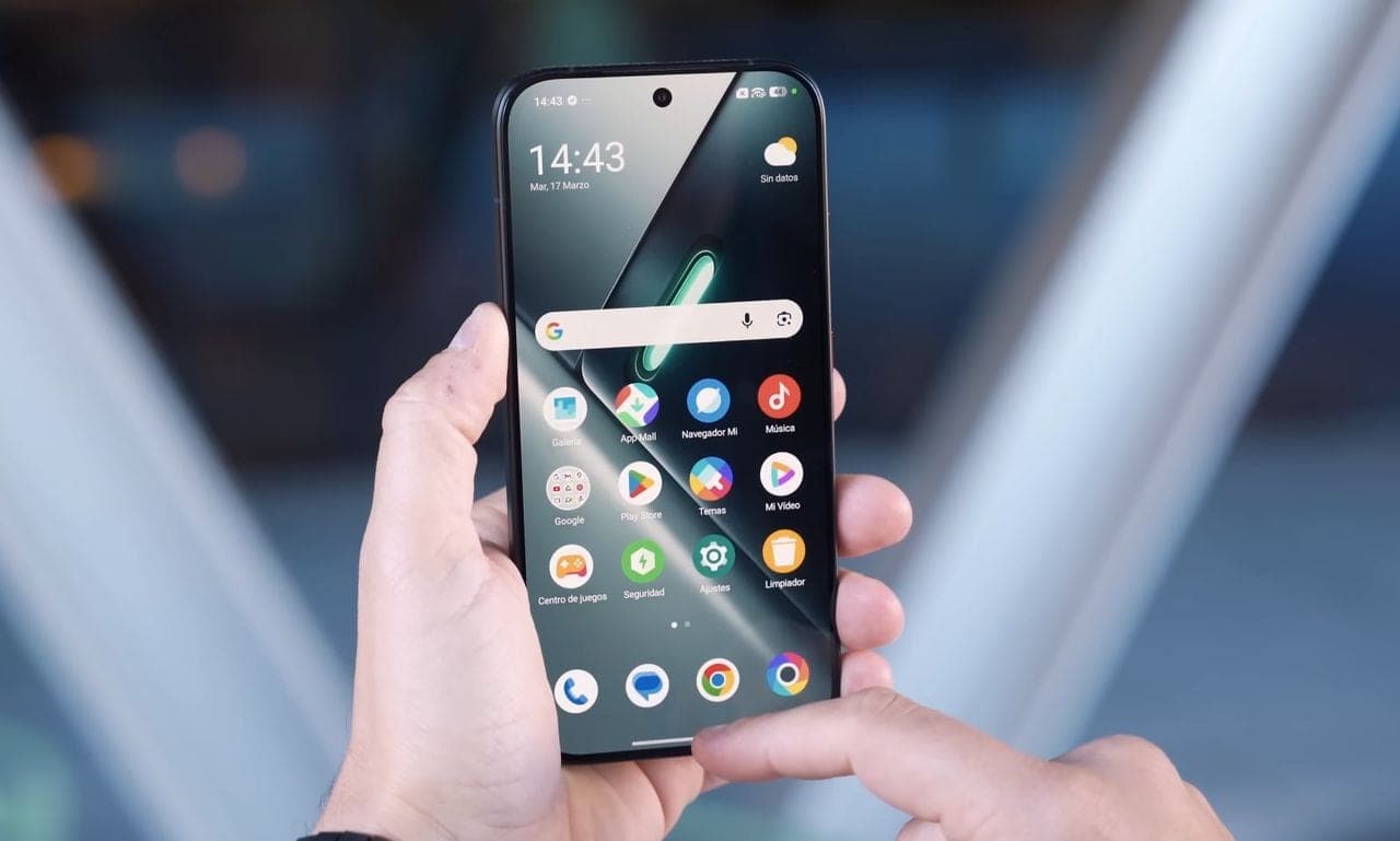 POCO X8 Pro pantalla y software