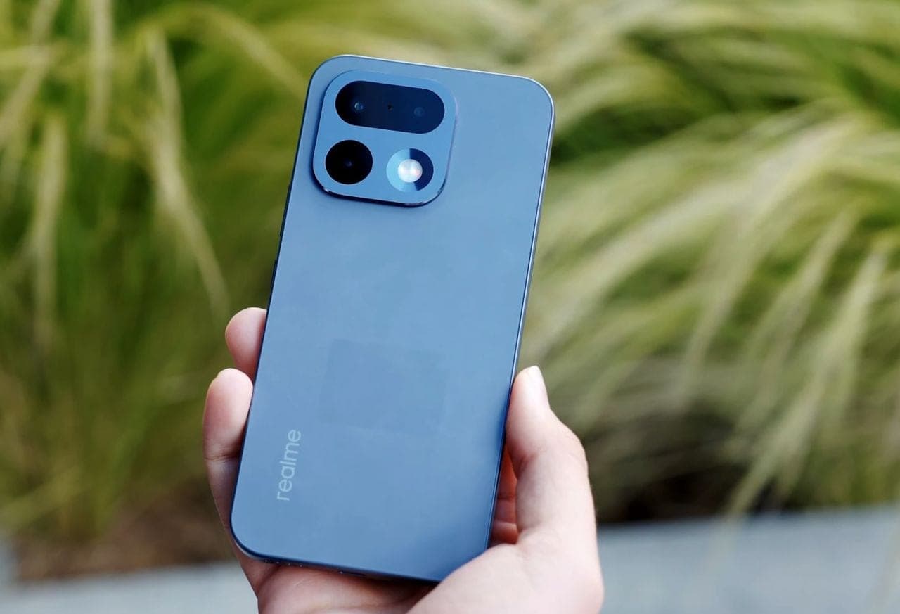 realme 16 Pro 5G diseño trasera