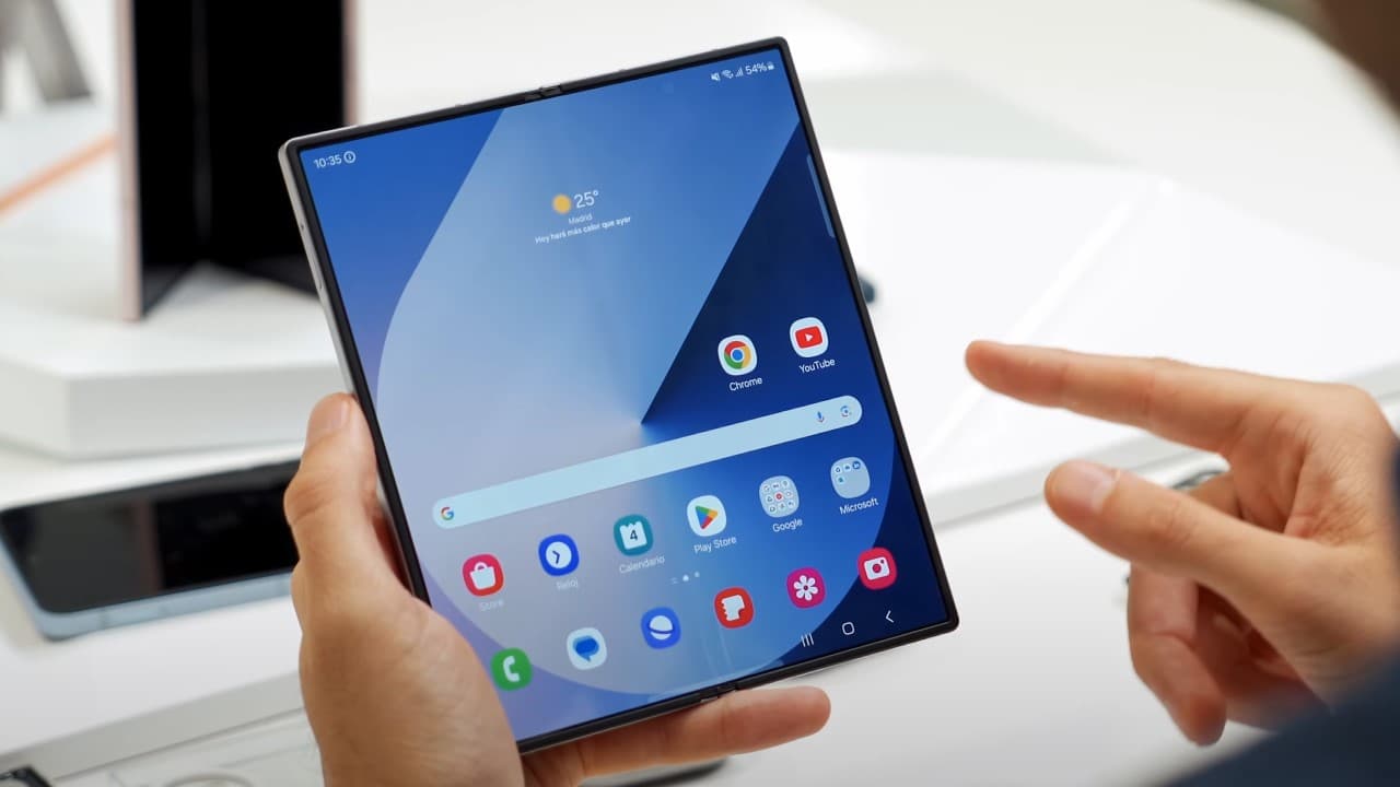 Si tú también te has enamorado del Galaxy Z Fol6, aquí tienes un descuento de 400 euros