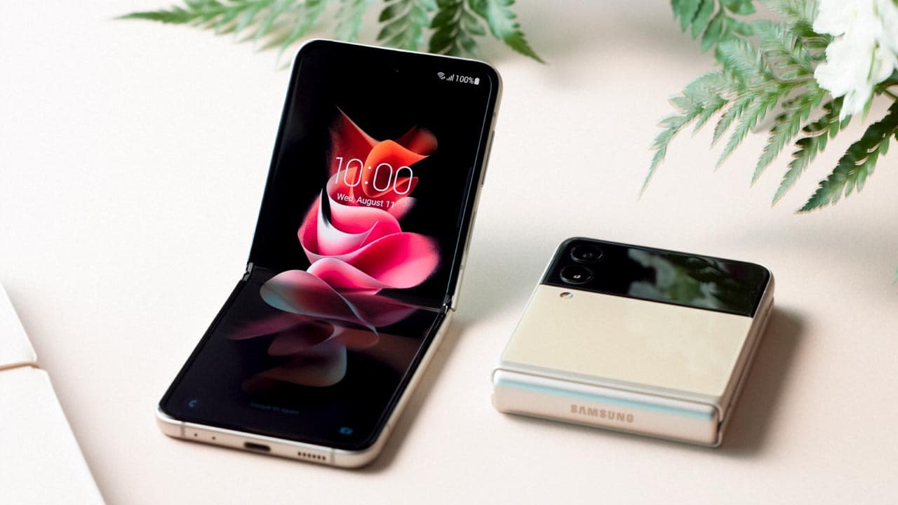 Samsung Galaxy Z Flip3