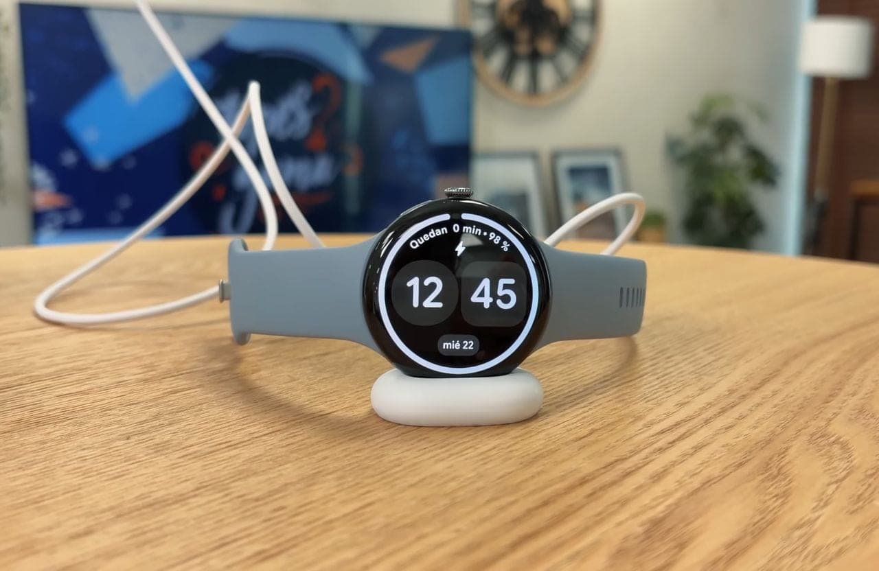 Google Pixel Watch 4 cargando